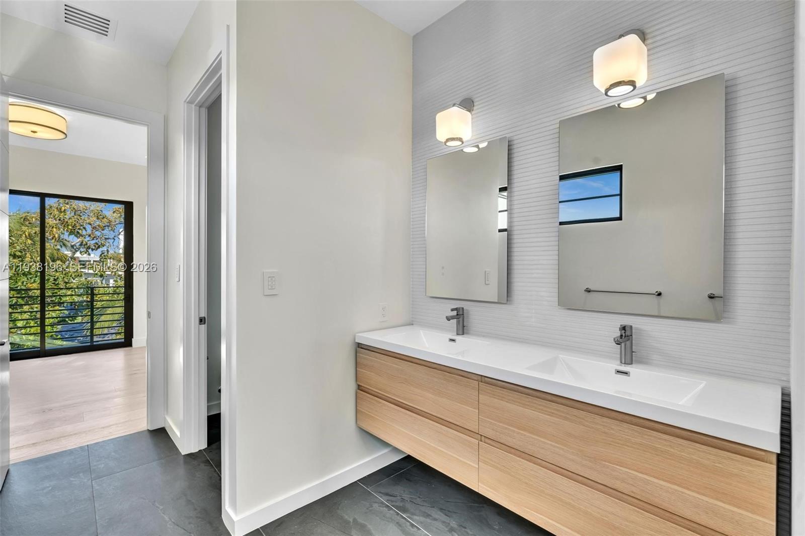 9264 Dickens Ave Surfside, FL 33154