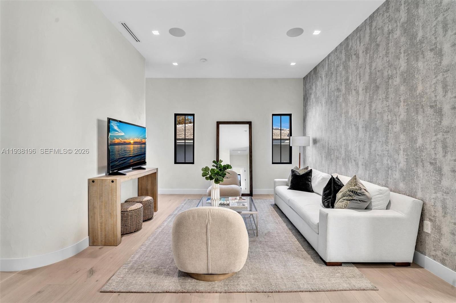 9264 Dickens Ave Surfside, FL 33154