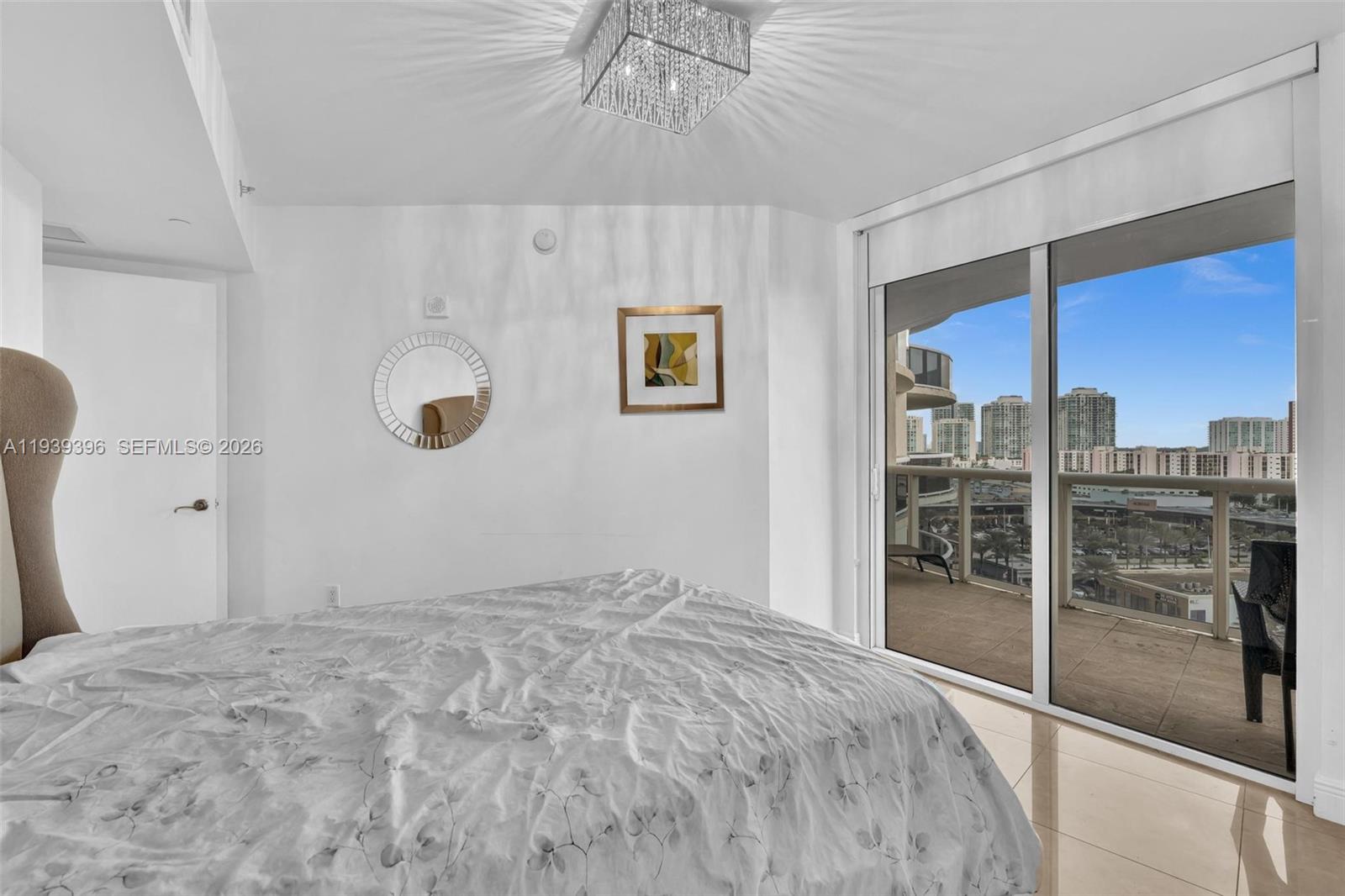 image Ocean Four Condo43