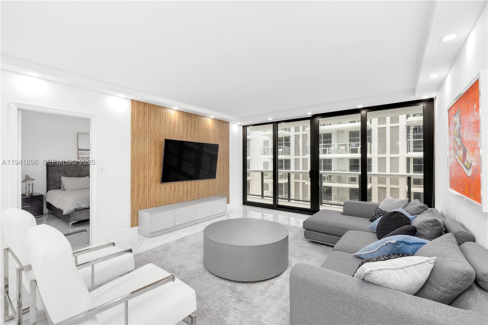 image The Waves Condominium11