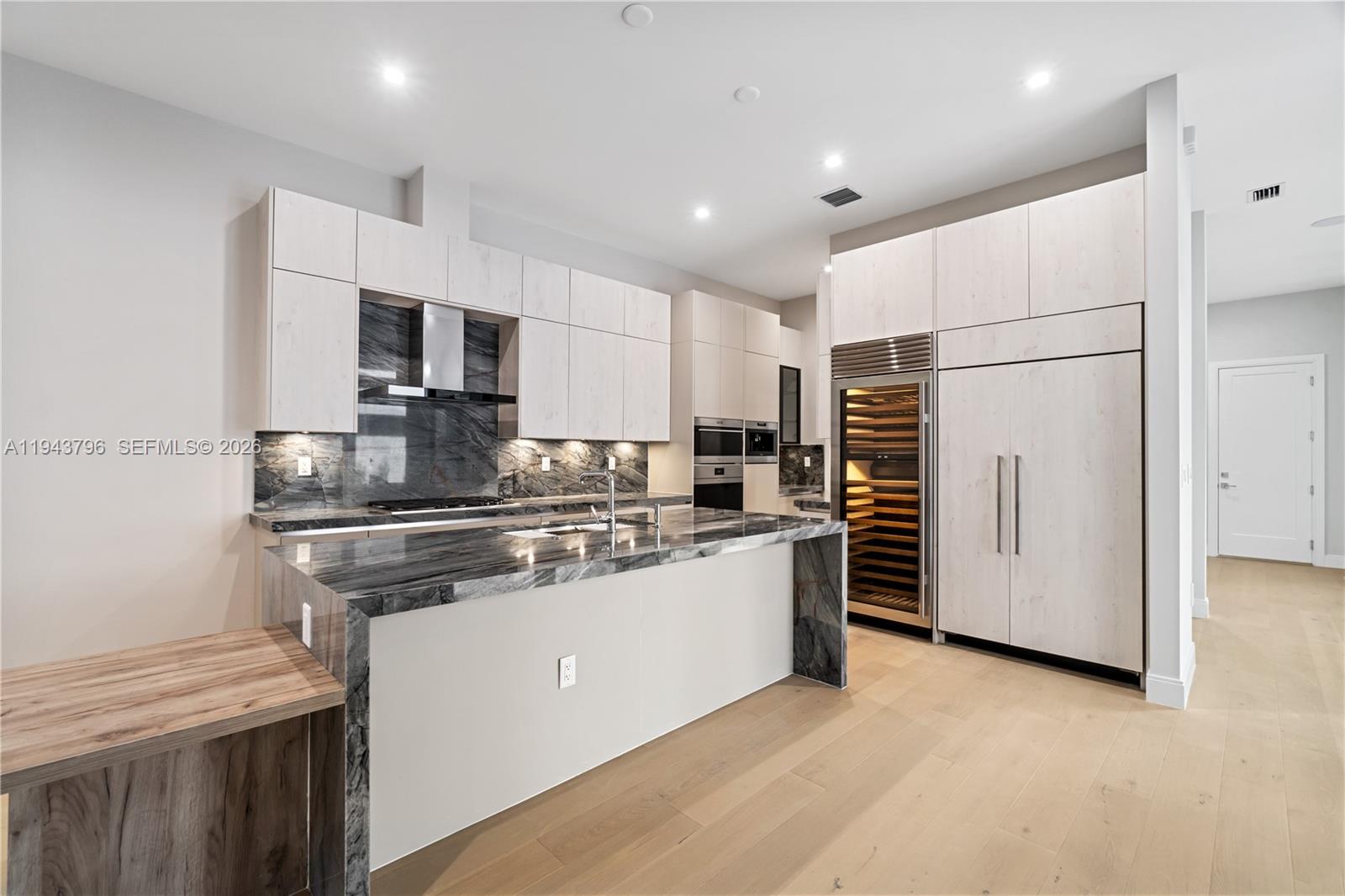 8091 NW 48th Ter Doral, FL 33166