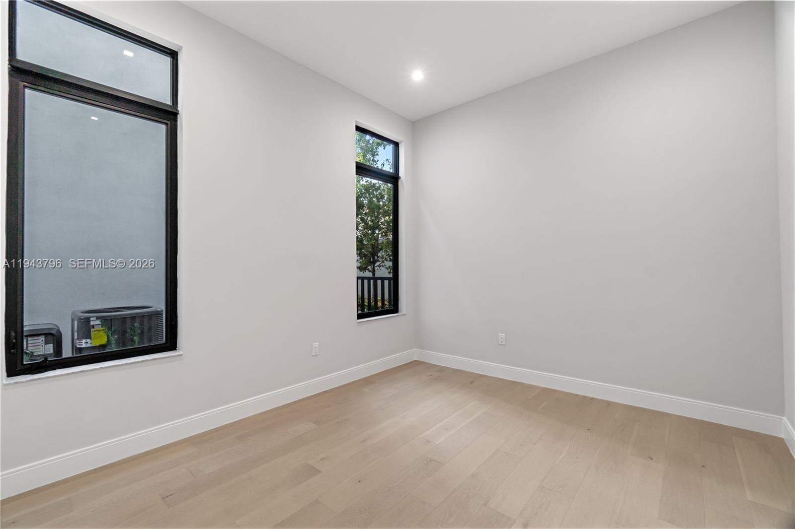 8091 NW 48th Ter Doral, FL 33166