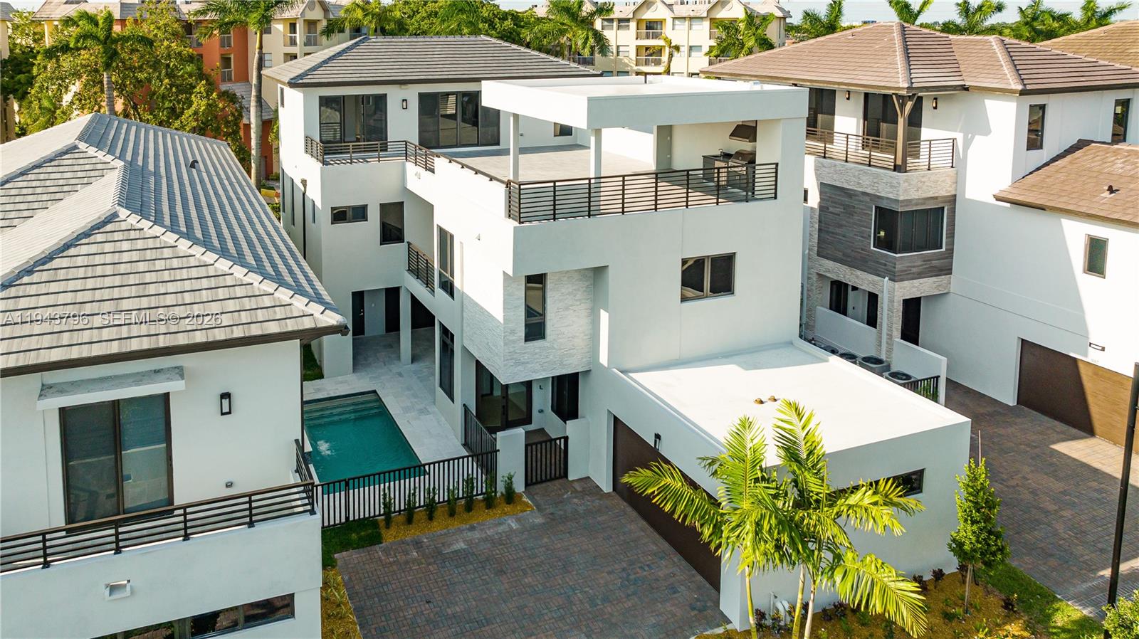 8091 NW 48th Ter Doral, FL 33166