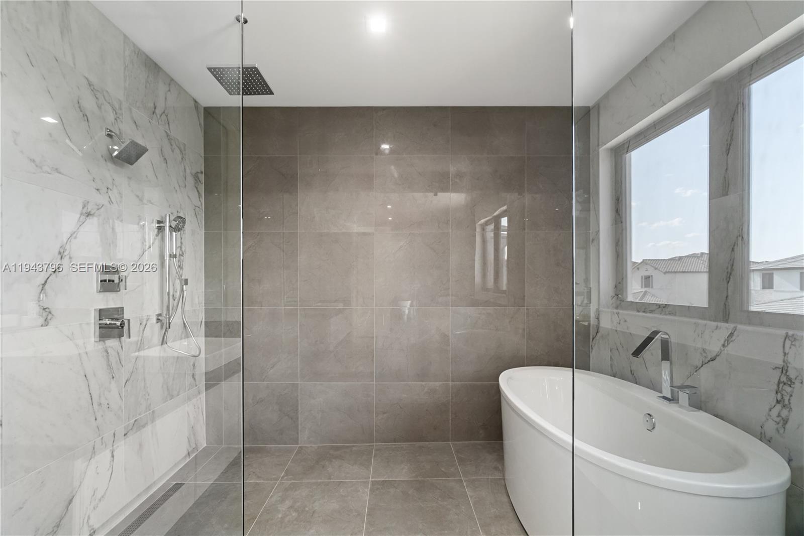 8091 NW 48th Ter Doral, FL 33166