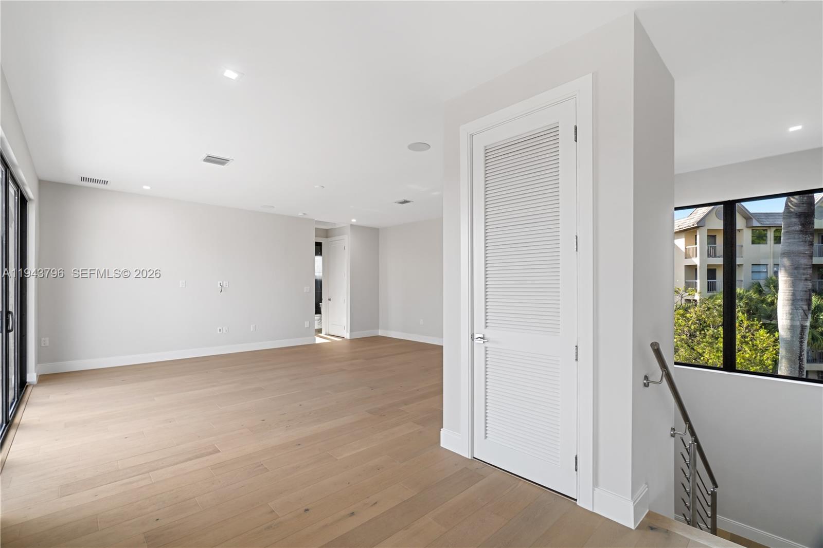 8091 NW 48th Ter Doral, FL 33166