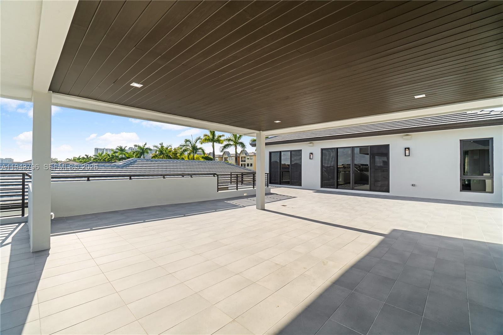 8091 NW 48th Ter Doral, FL 33166