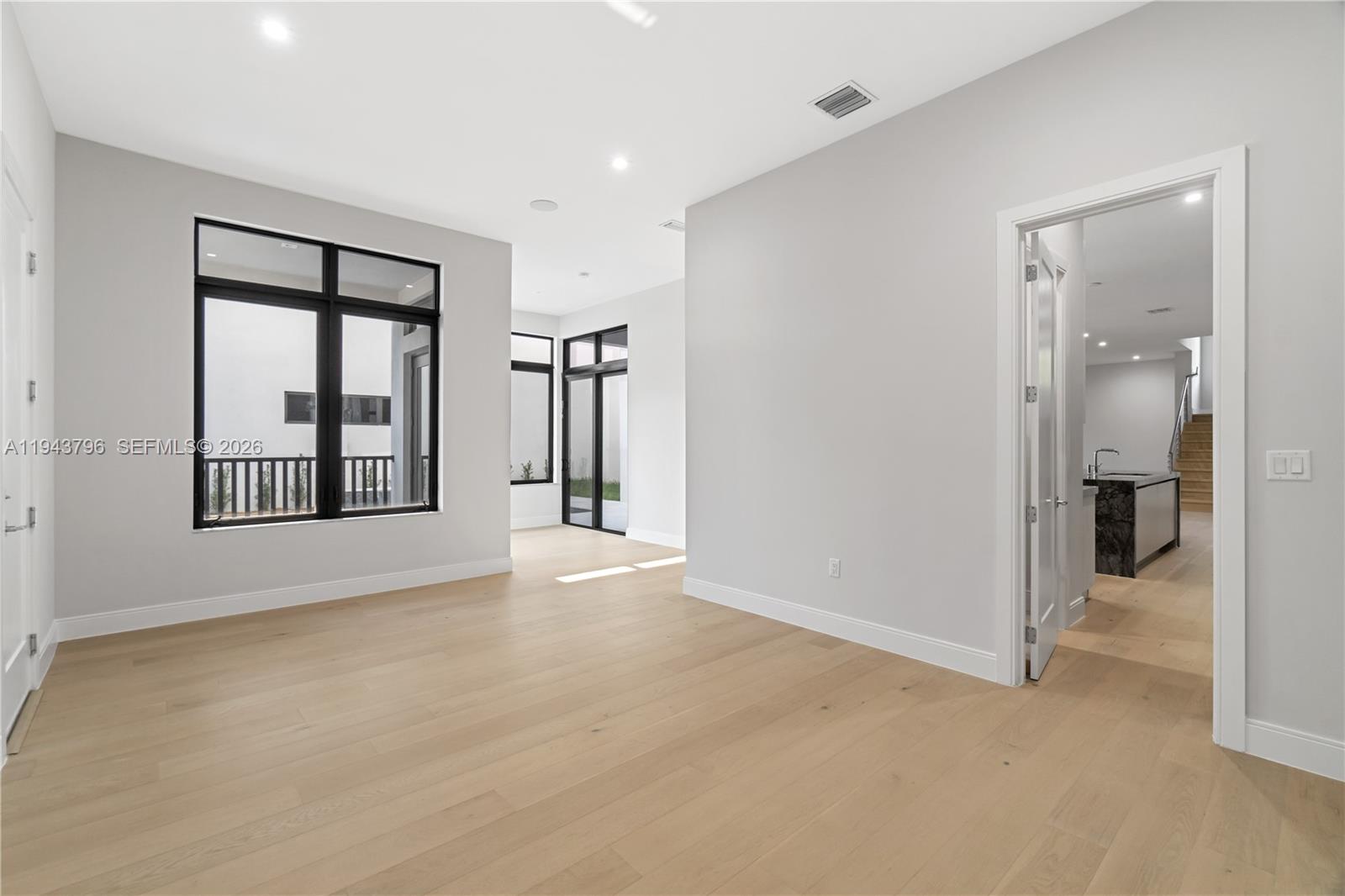 8091 NW 48th Ter Doral, FL 33166