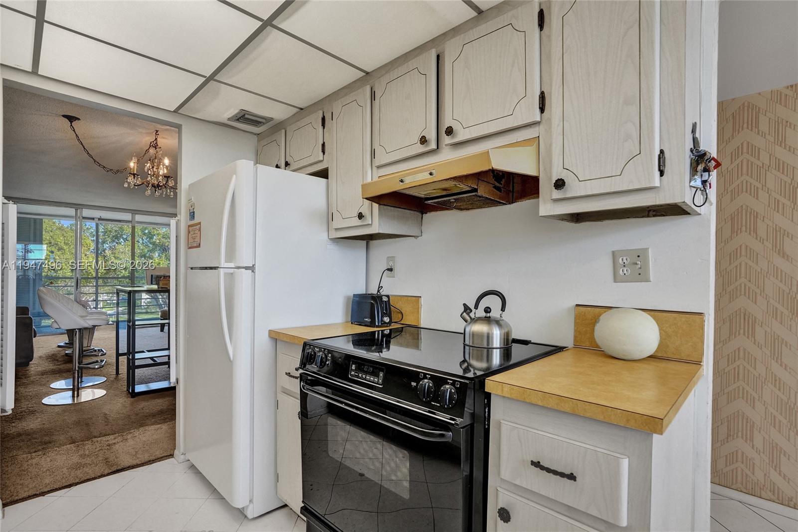 2900 NW 48th Ter #402 Lauderdale Lakes, FL 33313