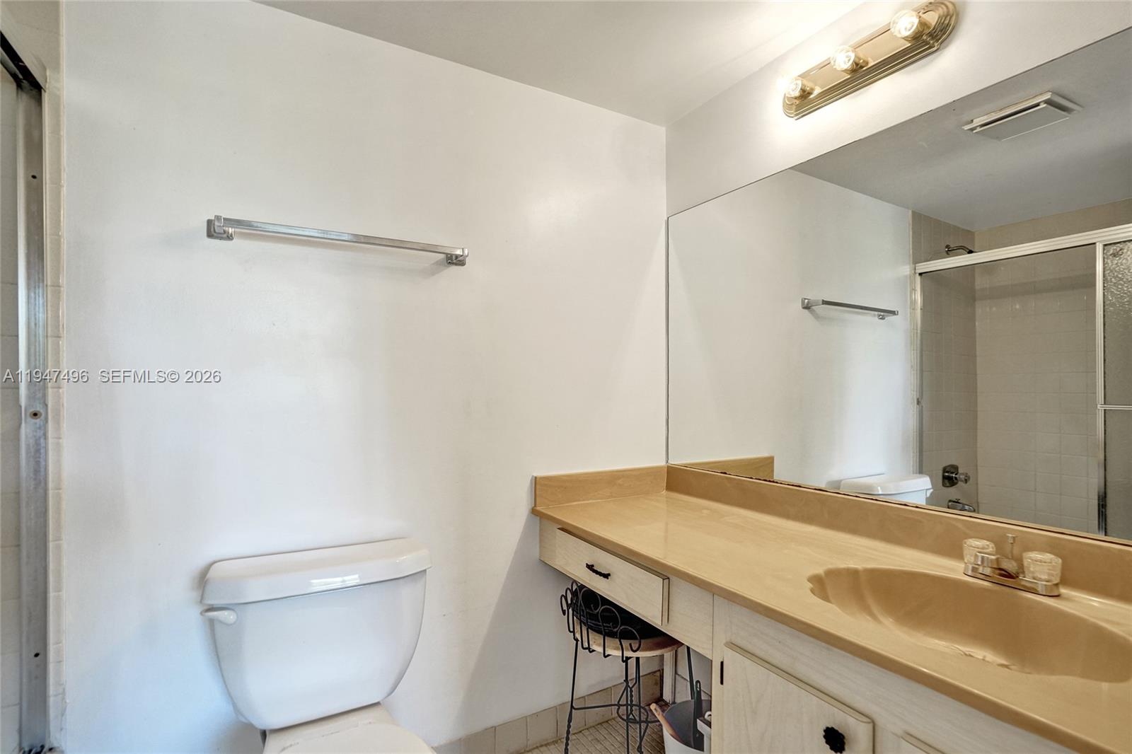 2900 NW 48th Ter #402 Lauderdale Lakes, FL 33313