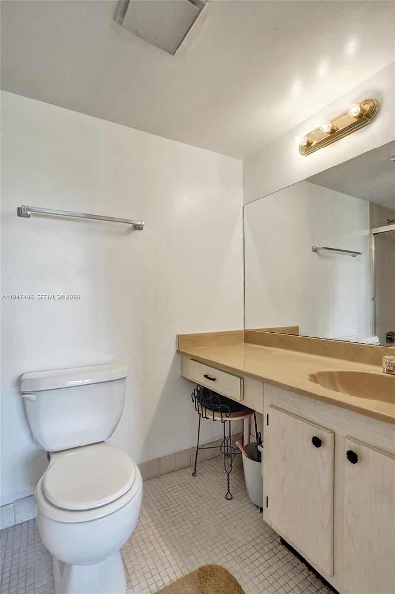 2900 NW 48th Ter #402 Lauderdale Lakes, FL 33313