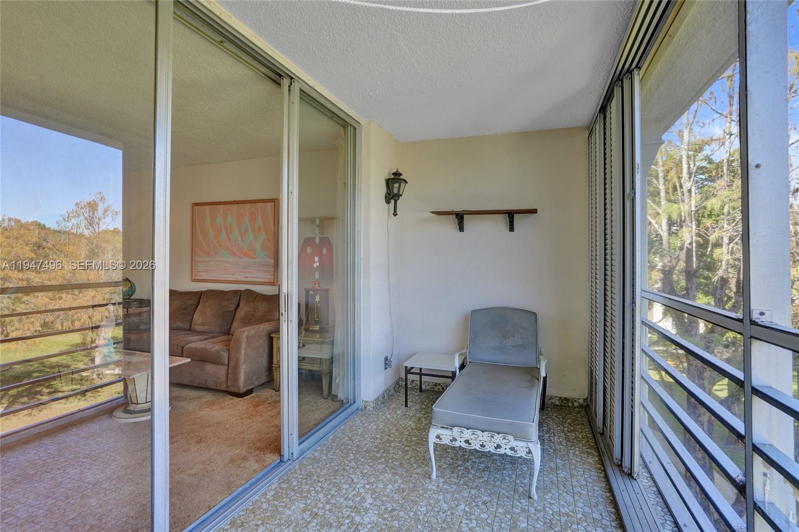 2900 NW 48th Ter #402 Lauderdale Lakes, FL 33313