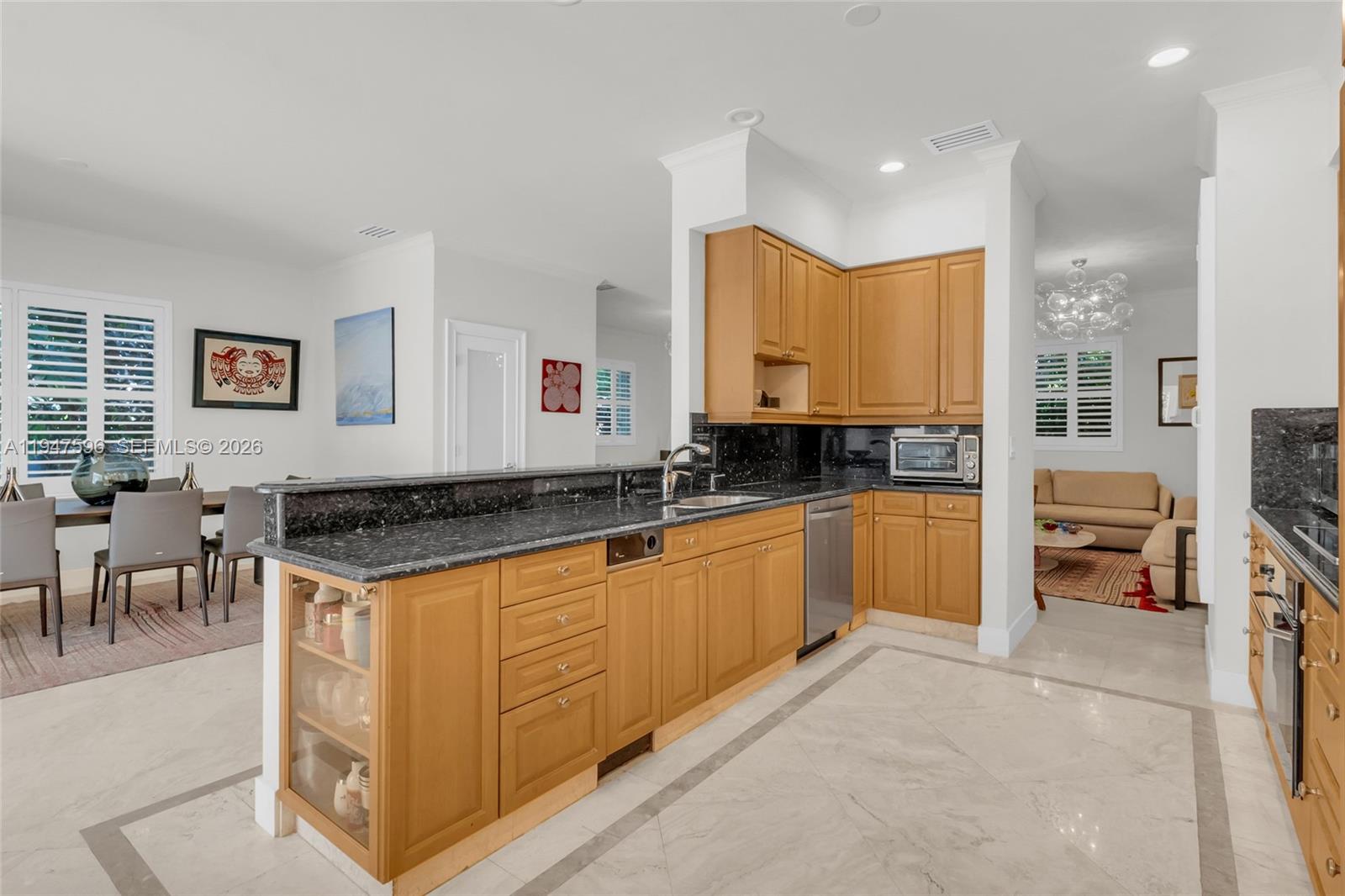 5794 SW 76th Ter South Miami, FL 33143