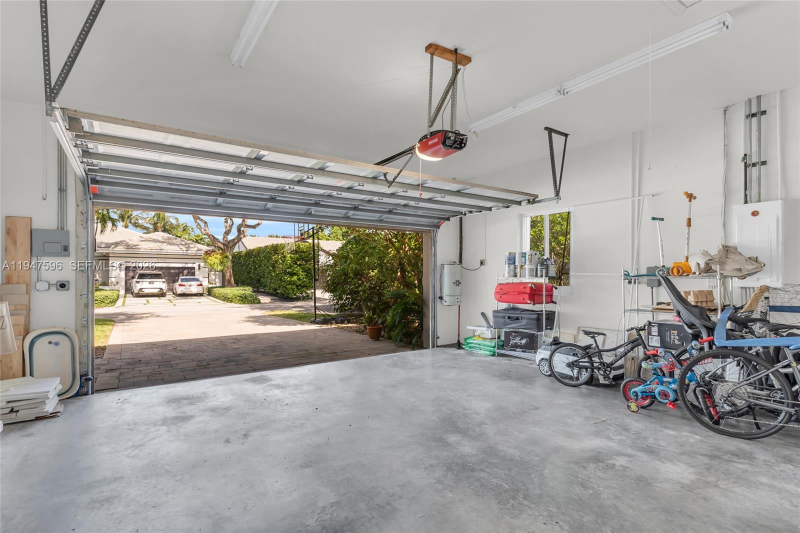 5794 SW 76th Ter South Miami, FL 33143