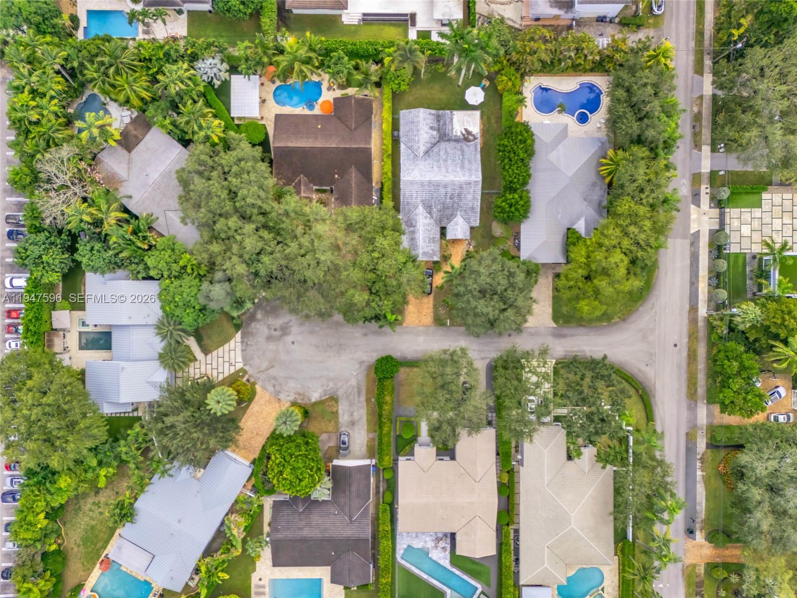 5794 SW 76th Ter South Miami, FL 33143