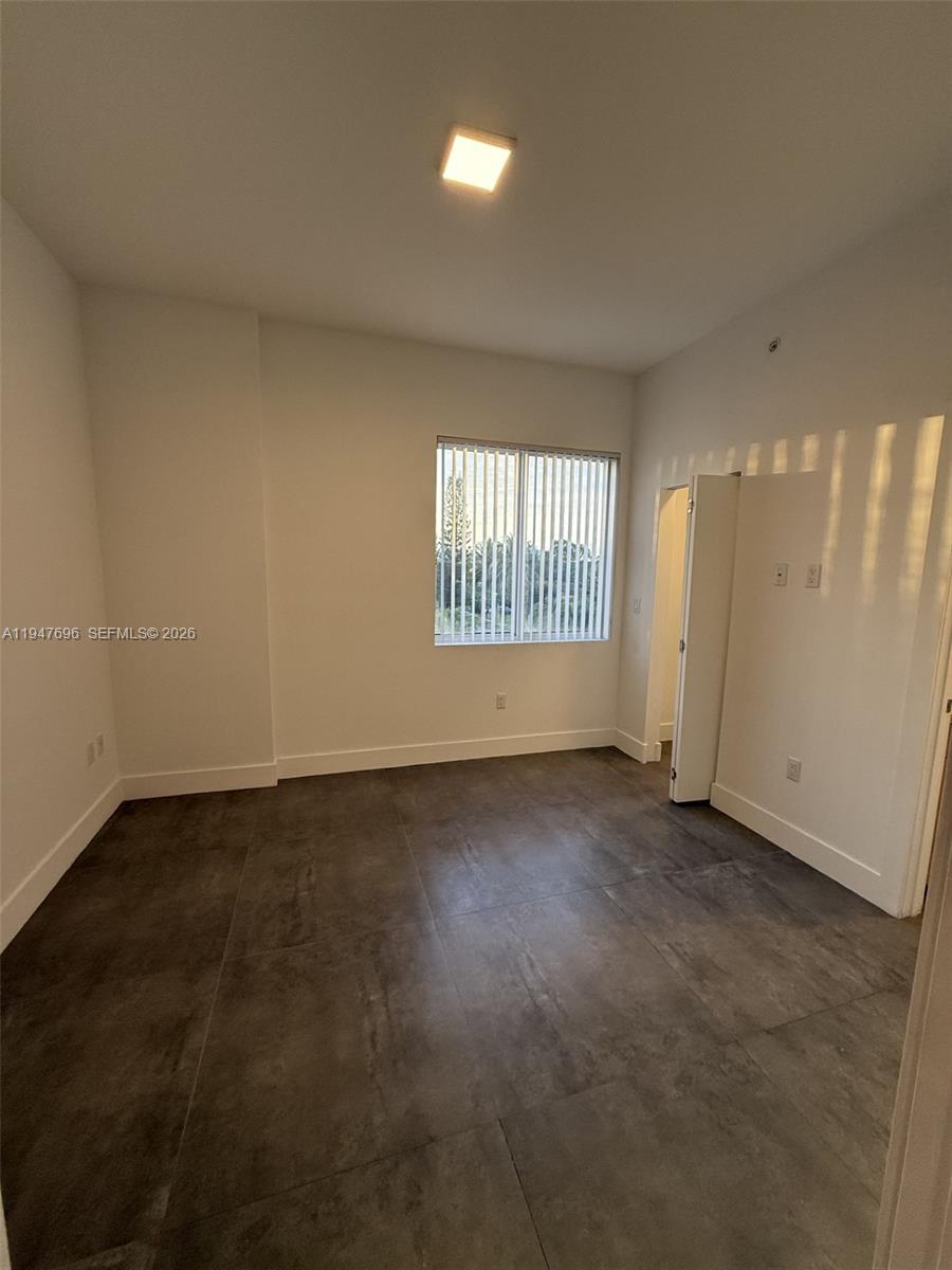 2010 SW 25th Ter #302 Miami, FL 33133