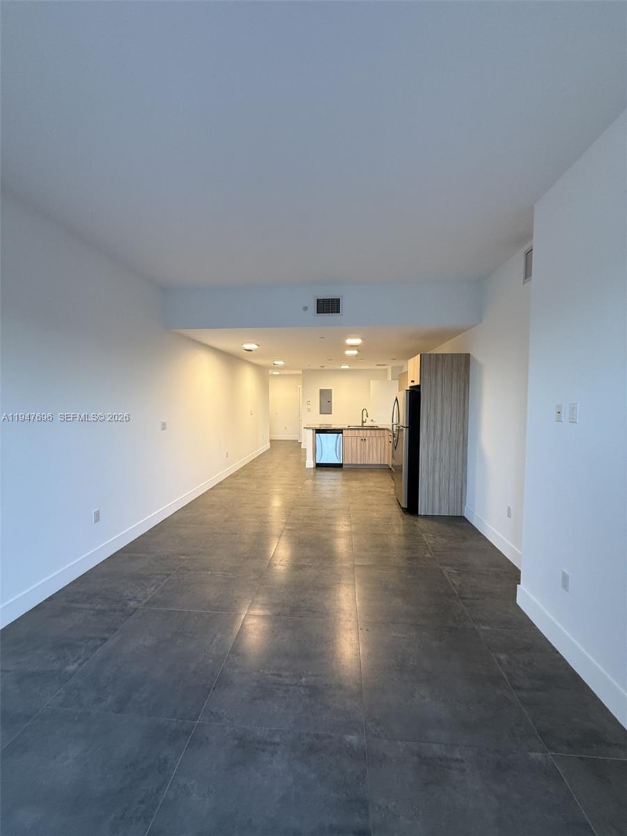 2010 SW 25th Ter #302 Miami, FL 33133