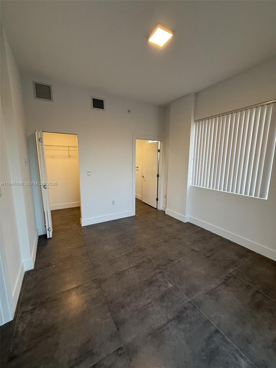 2010 SW 25th Ter #302 Miami, FL 33133