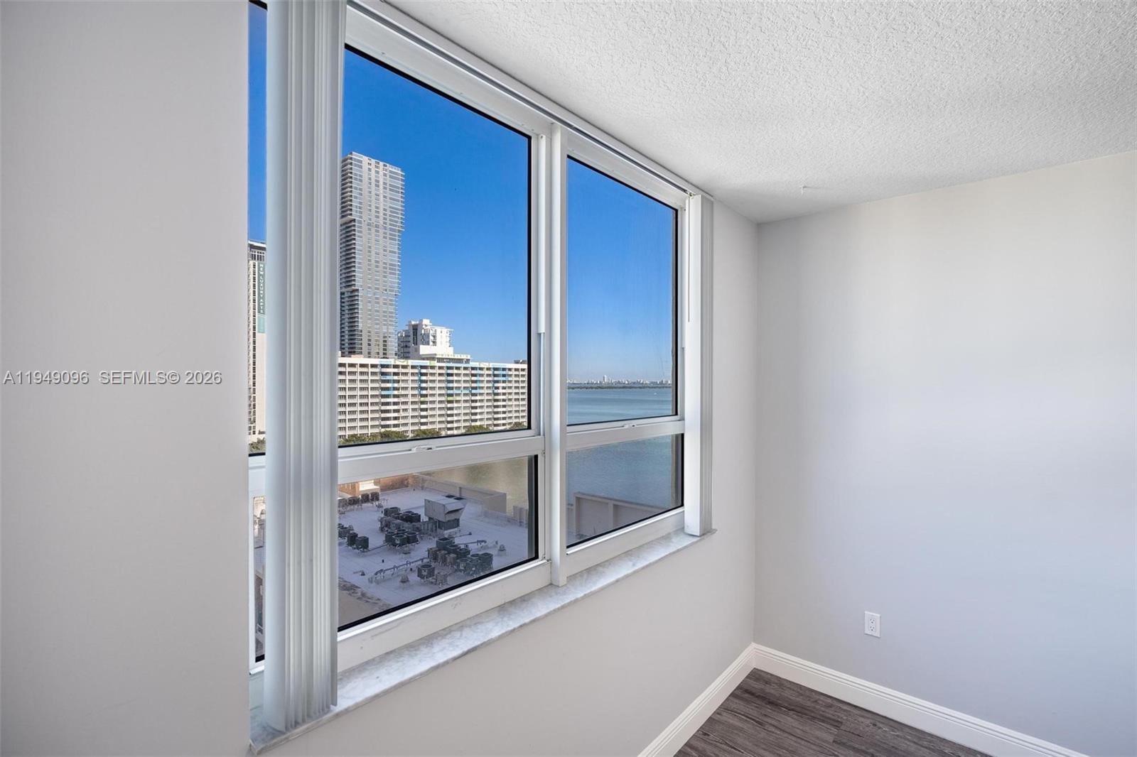 image Cite on the Bay East22