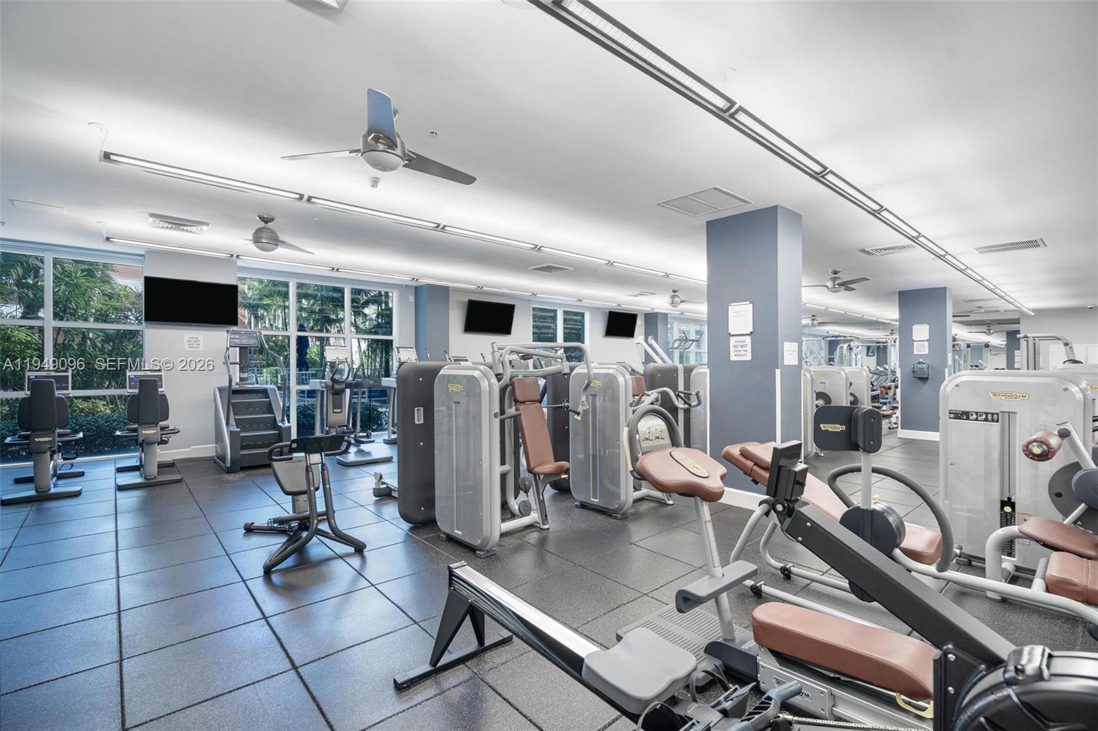 image Cite on the Bay East36