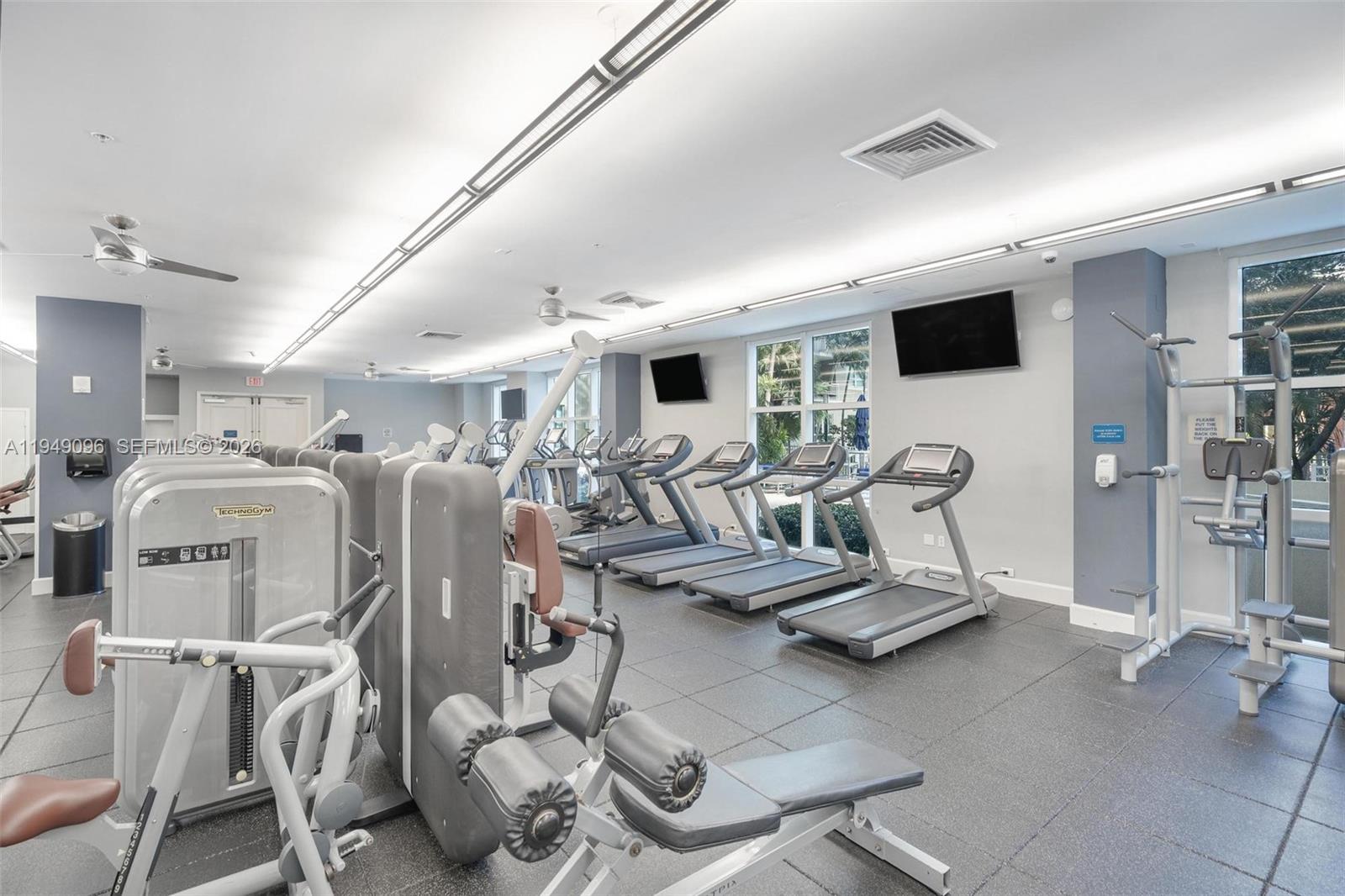 image Cite on the Bay East37