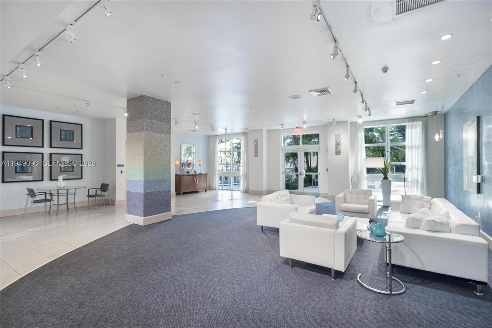 image Cite on the Bay East44