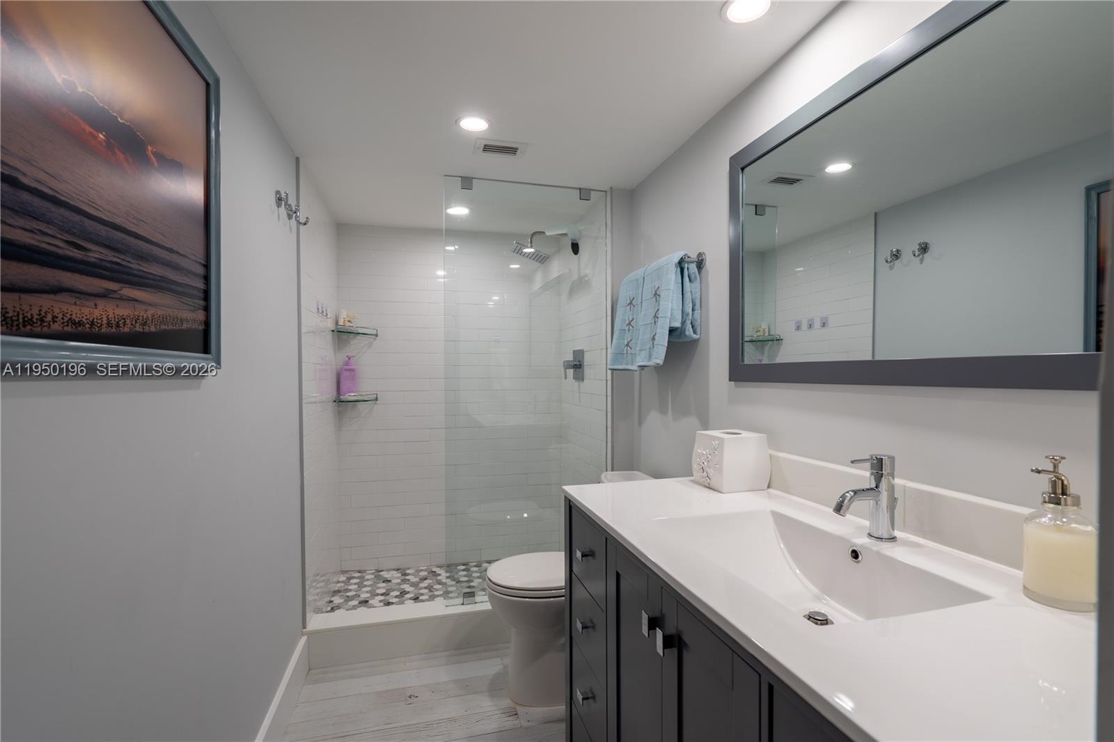 5701 Collins Ave #1417 Miami Beach, FL 33140