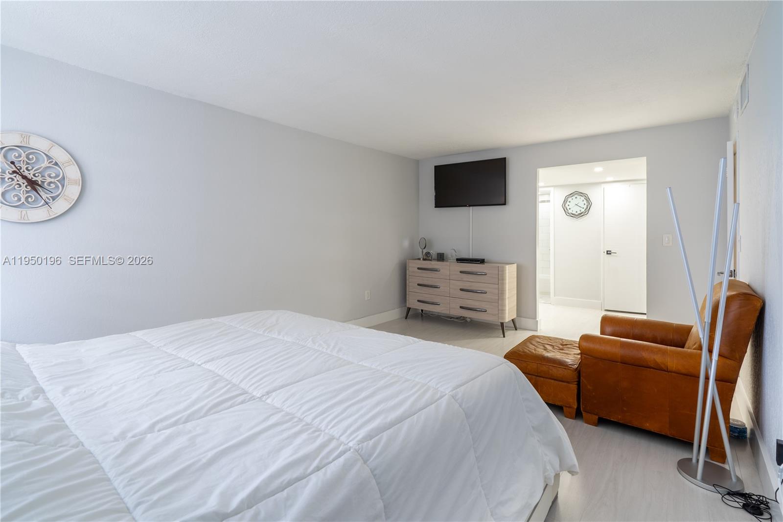 5701 Collins Ave #1417 Miami Beach, FL 33140