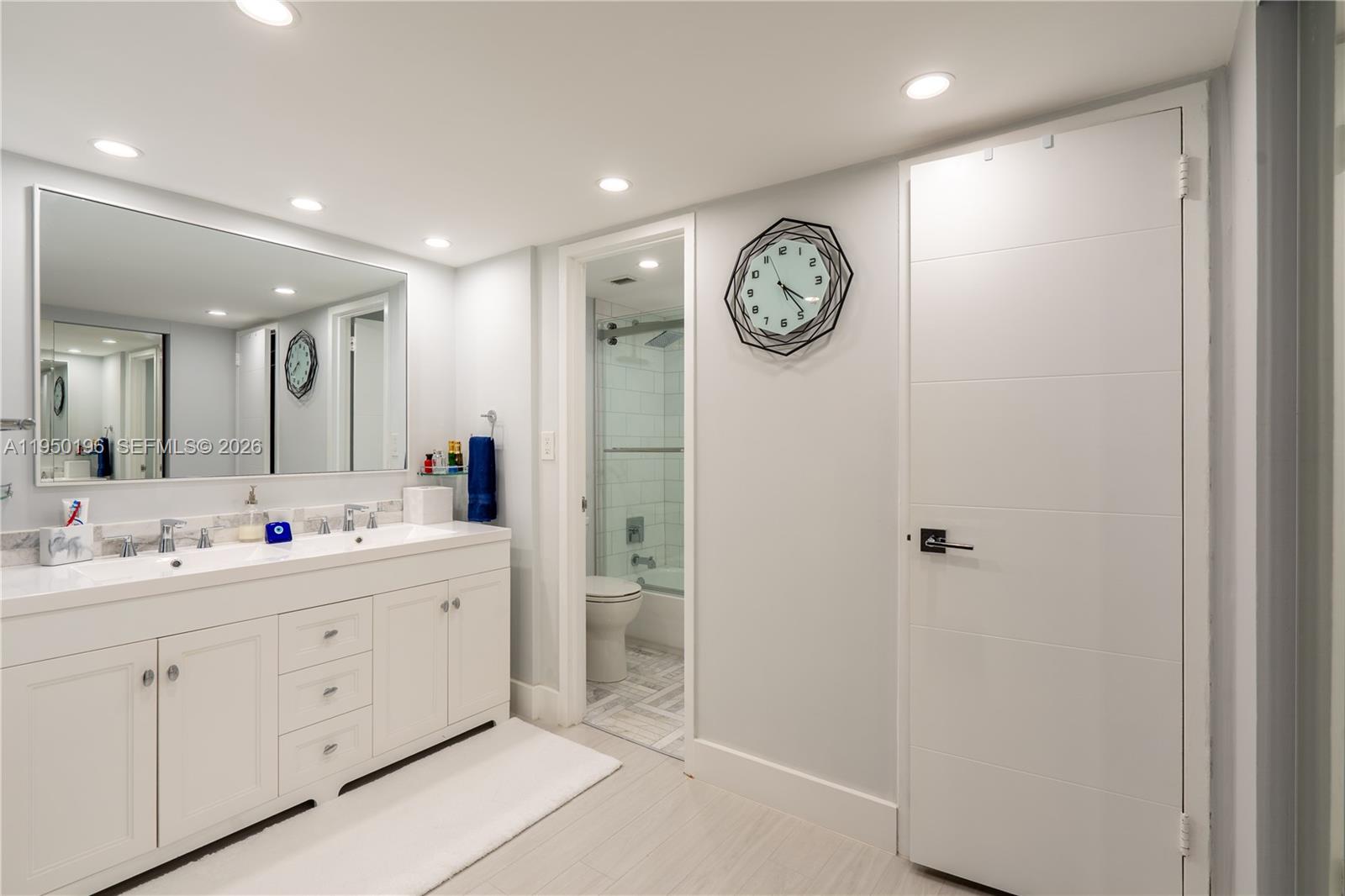 5701 Collins Ave #1417 Miami Beach, FL 33140