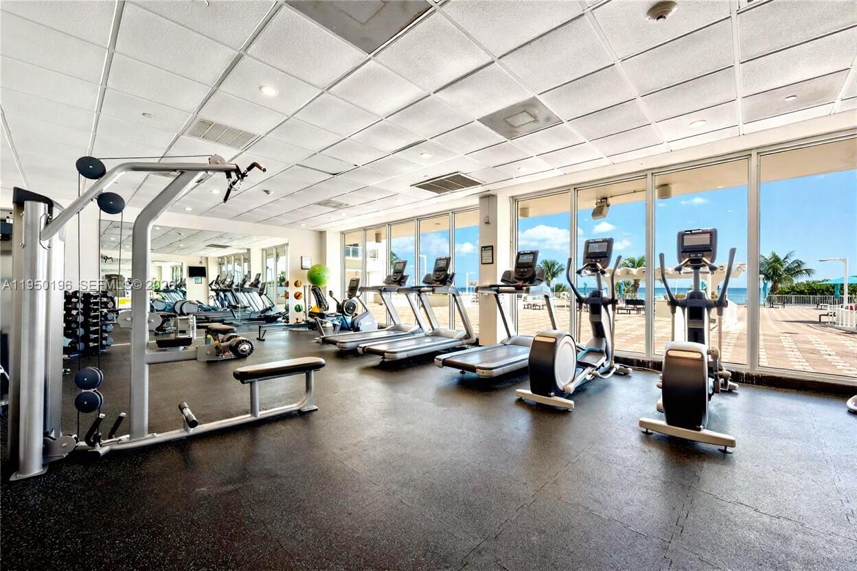 5701 Collins Ave #1417 Miami Beach, FL 33140