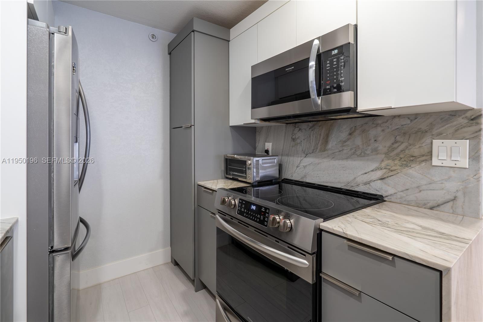 5701 Collins Ave #1417 Miami Beach, FL 33140