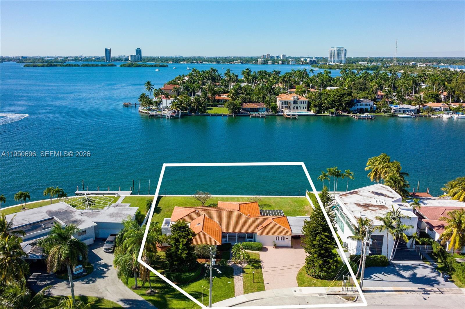 7500 W Treasure Dr North Bay Village, FL 33141