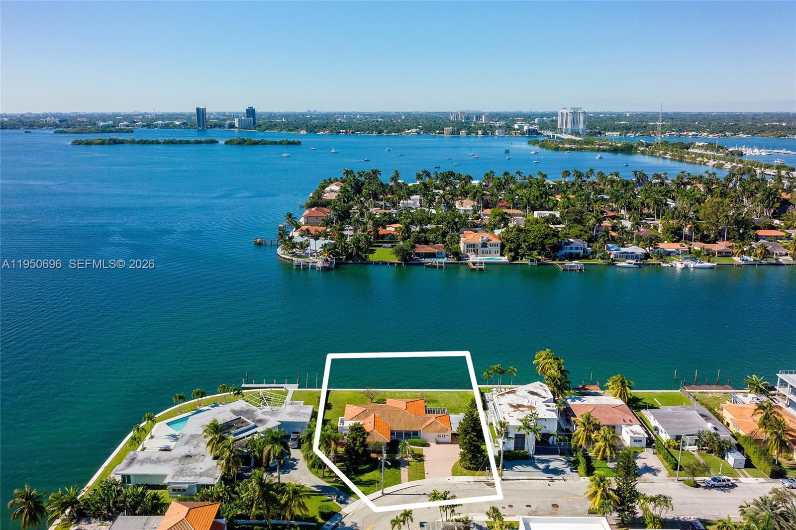 7500 W Treasure Dr North Bay Village, FL 33141