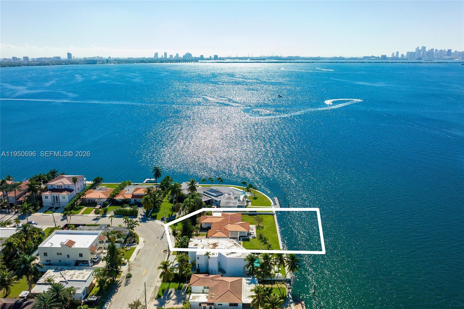 7500 W Treasure Dr North Bay Village, FL 33141