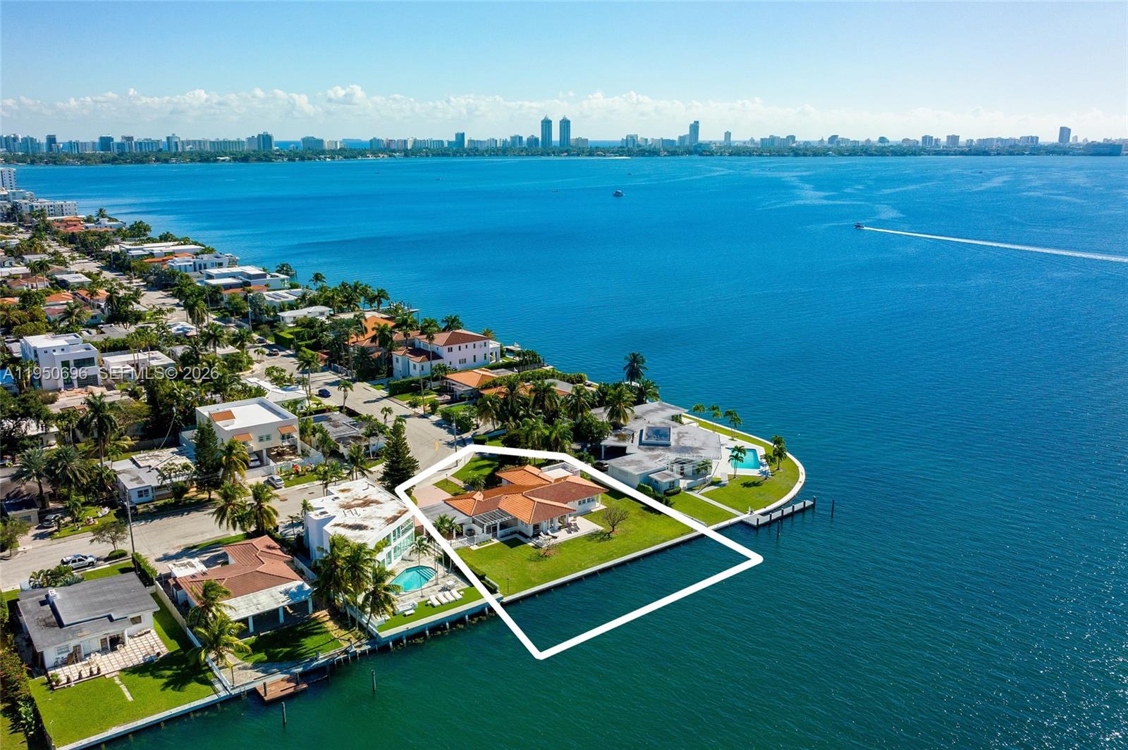 7500 W Treasure Dr North Bay Village, FL 33141