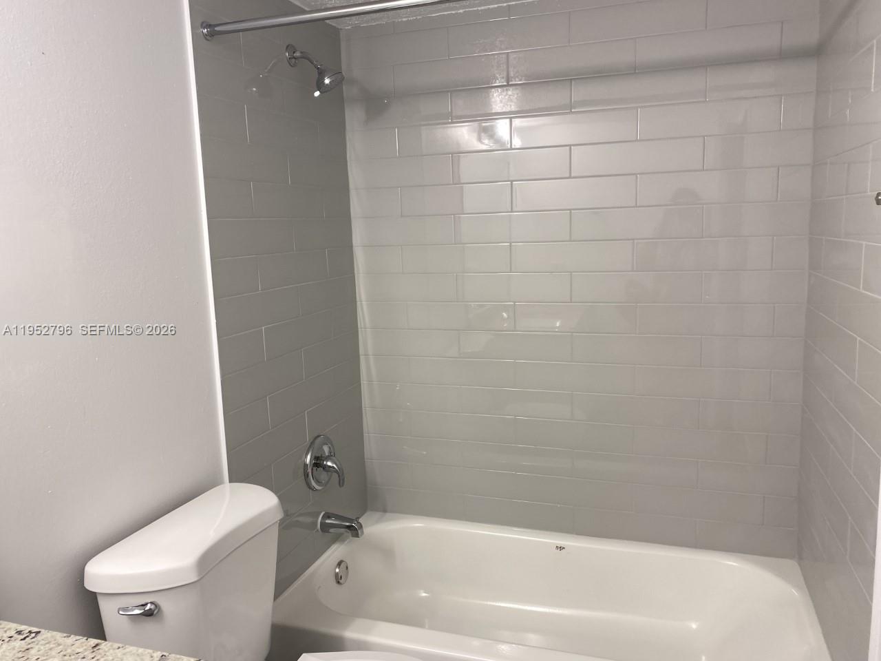 5112 NW 79th Ave #206 Doral, FL 33166