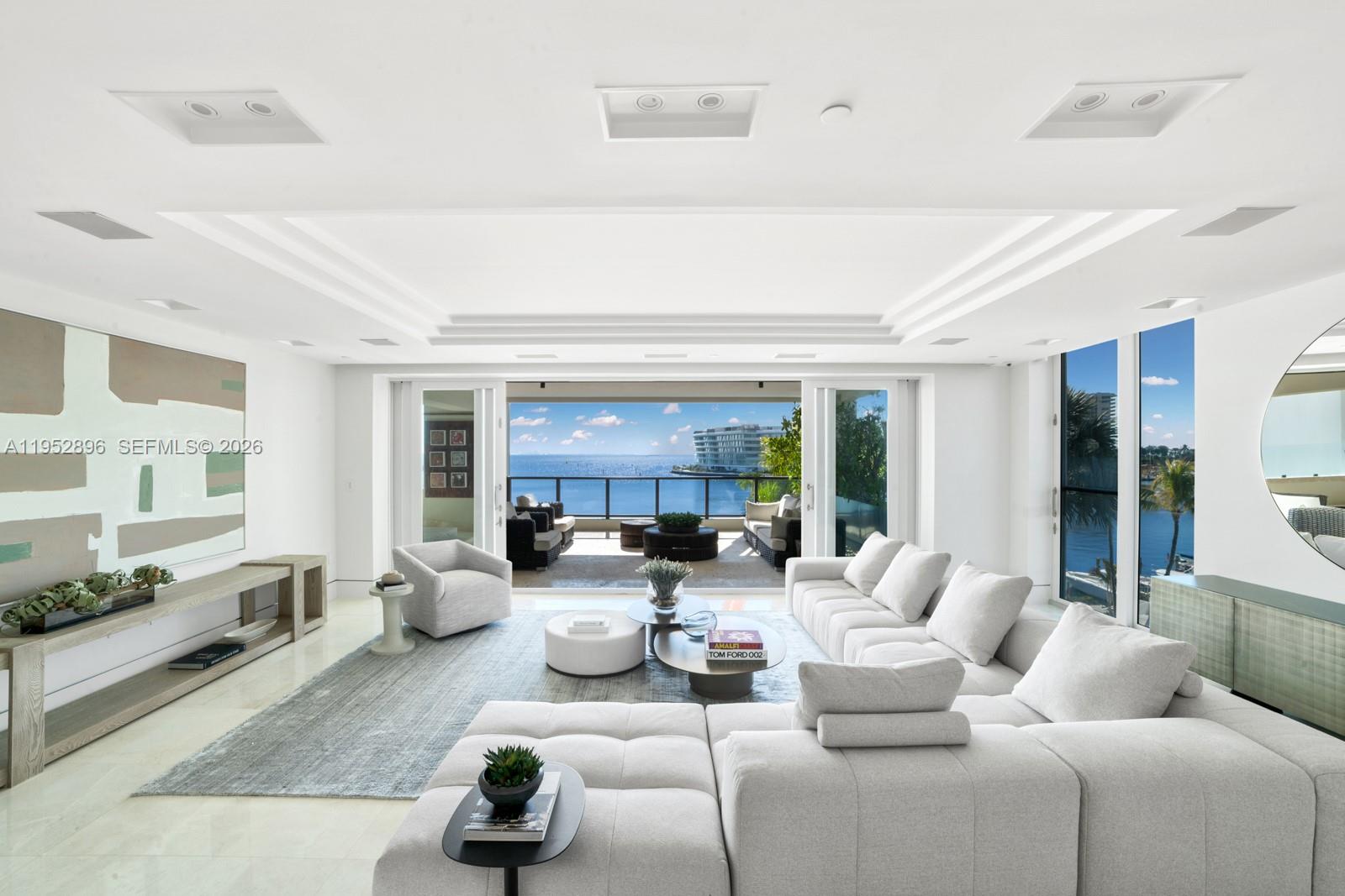 3535 Hiawatha Ave #403