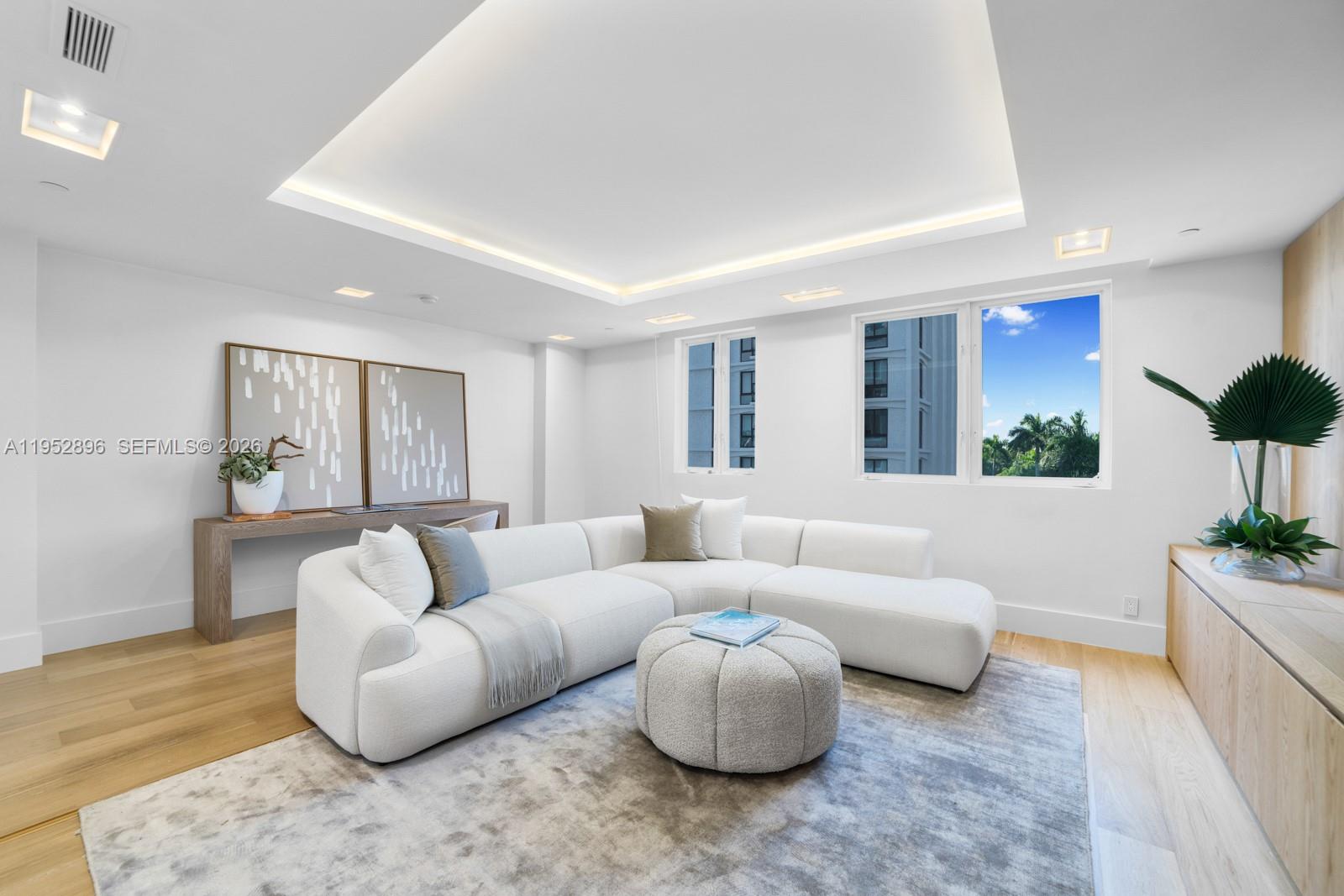 3535 Hiawatha Ave #403 Miami, FL 33133