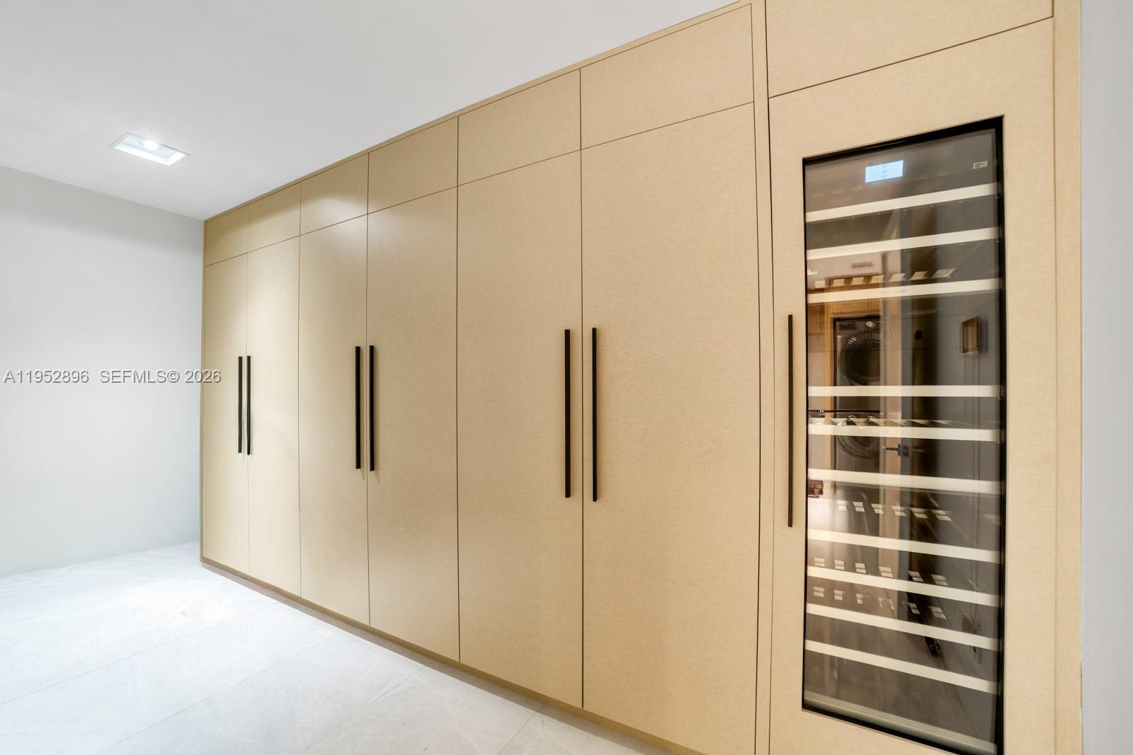 3535 Hiawatha Ave #403 Miami, FL 33133