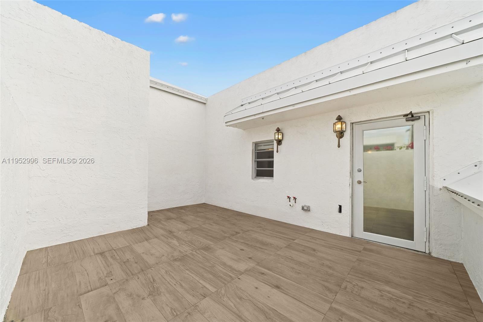 680 NE 64th St #APH6 Miami, FL 33138