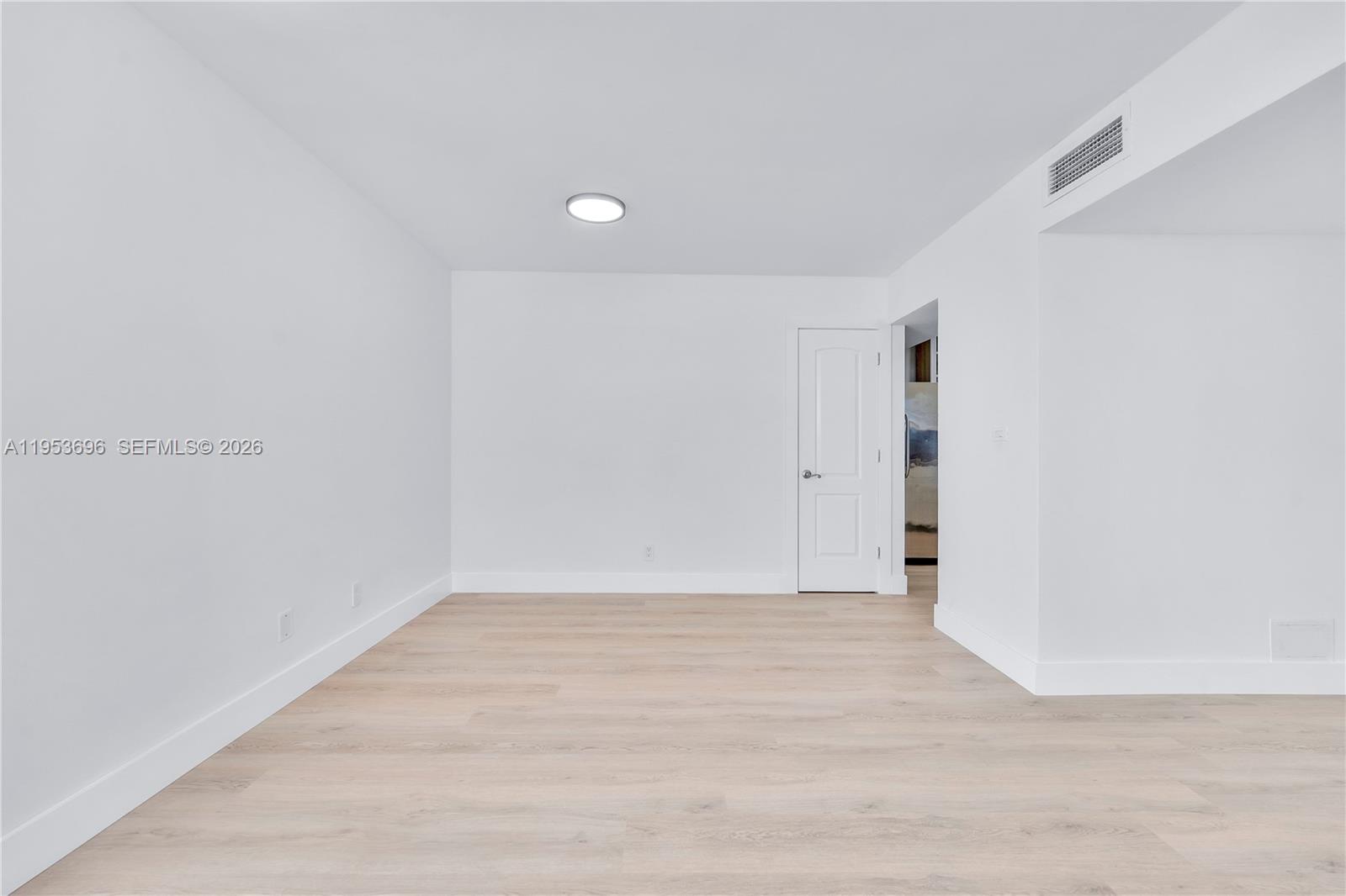 9500 W Bay Hbr Dr #7H Bay Harbor Islands, FL 33154