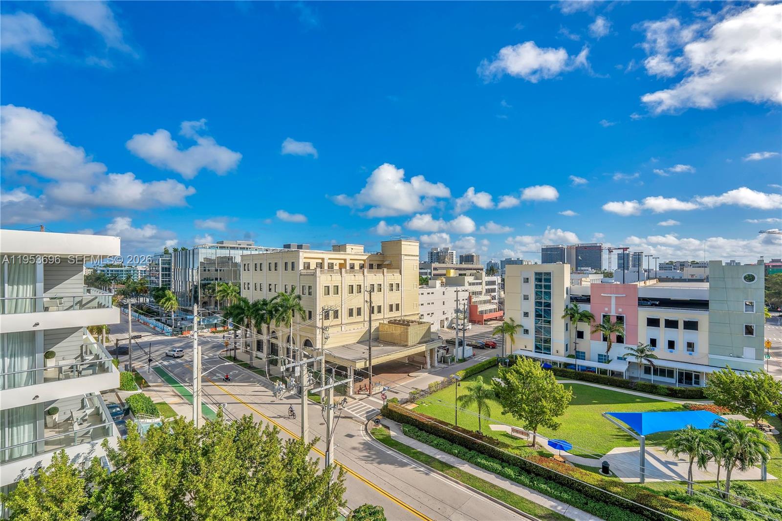 9500 W Bay Hbr Dr #7H Bay Harbor Islands, FL 33154