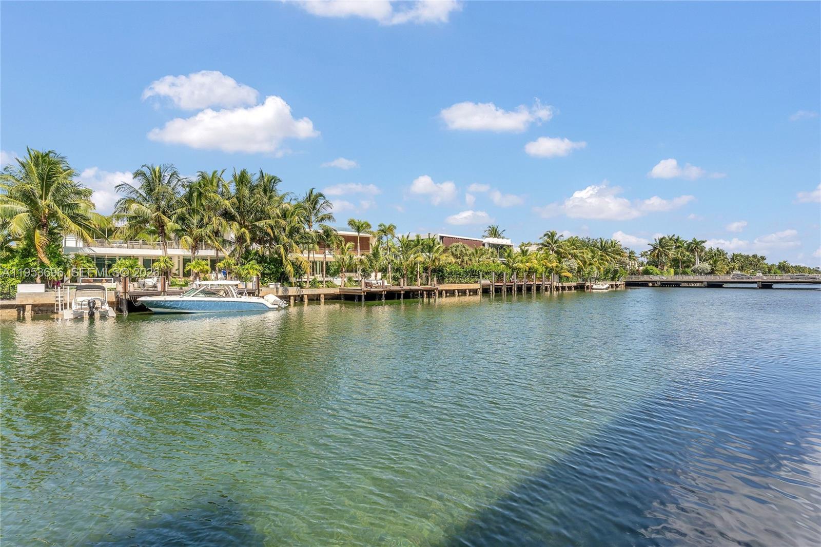 9500 W Bay Hbr Dr #7H Bay Harbor Islands, FL 33154