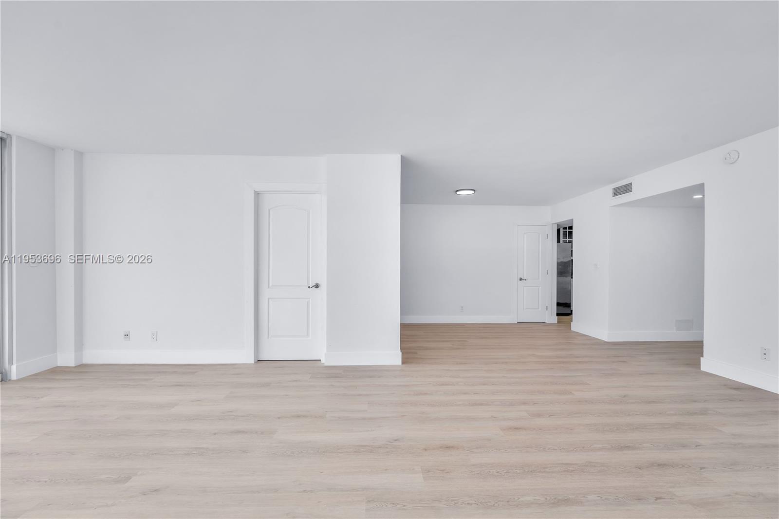 9500 W Bay Hbr Dr #7H Bay Harbor Islands, FL 33154