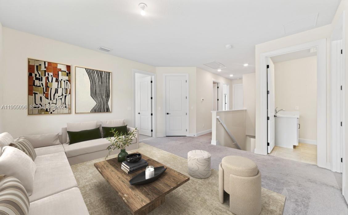 8123 NW 78th St Tamarac, FL 33321