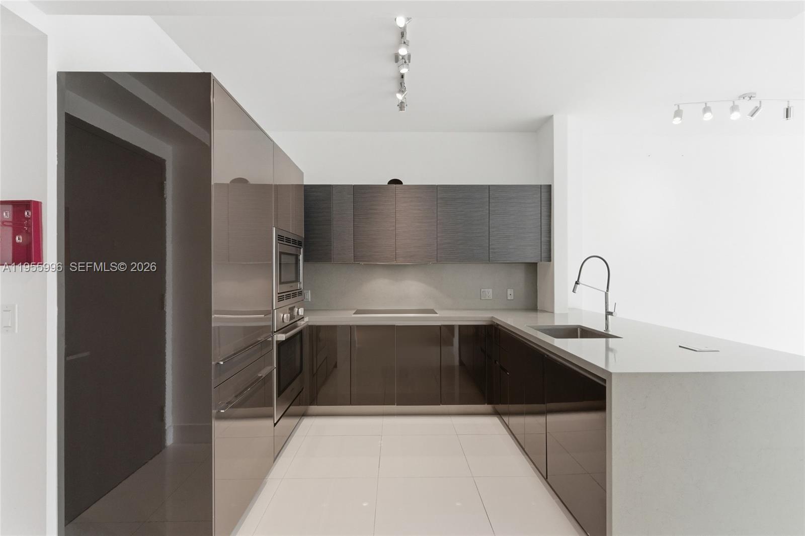 image The Bond on Brickell5