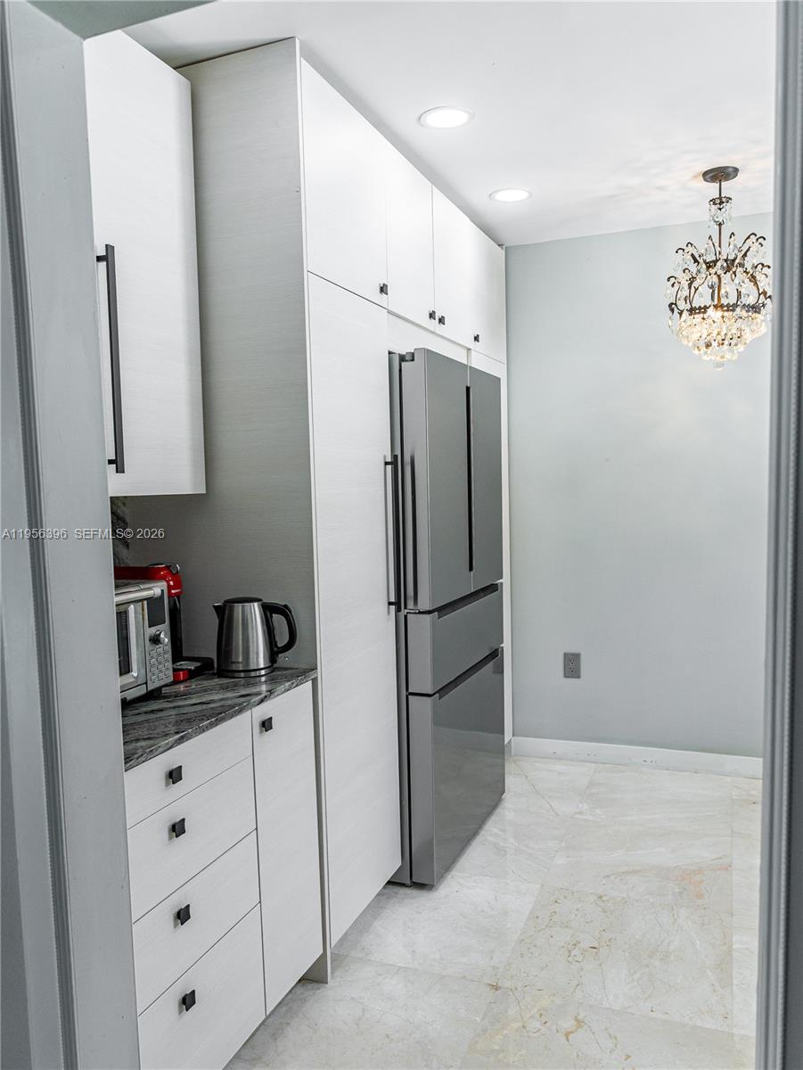 9117 Carlyle Ave Surfside, FL 33154