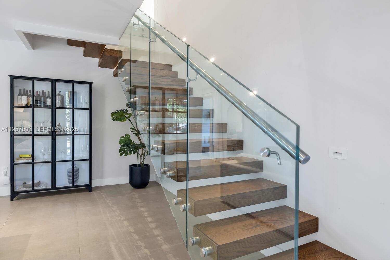 2851 SW 33rd Ct #2851 Miami, FL 33133