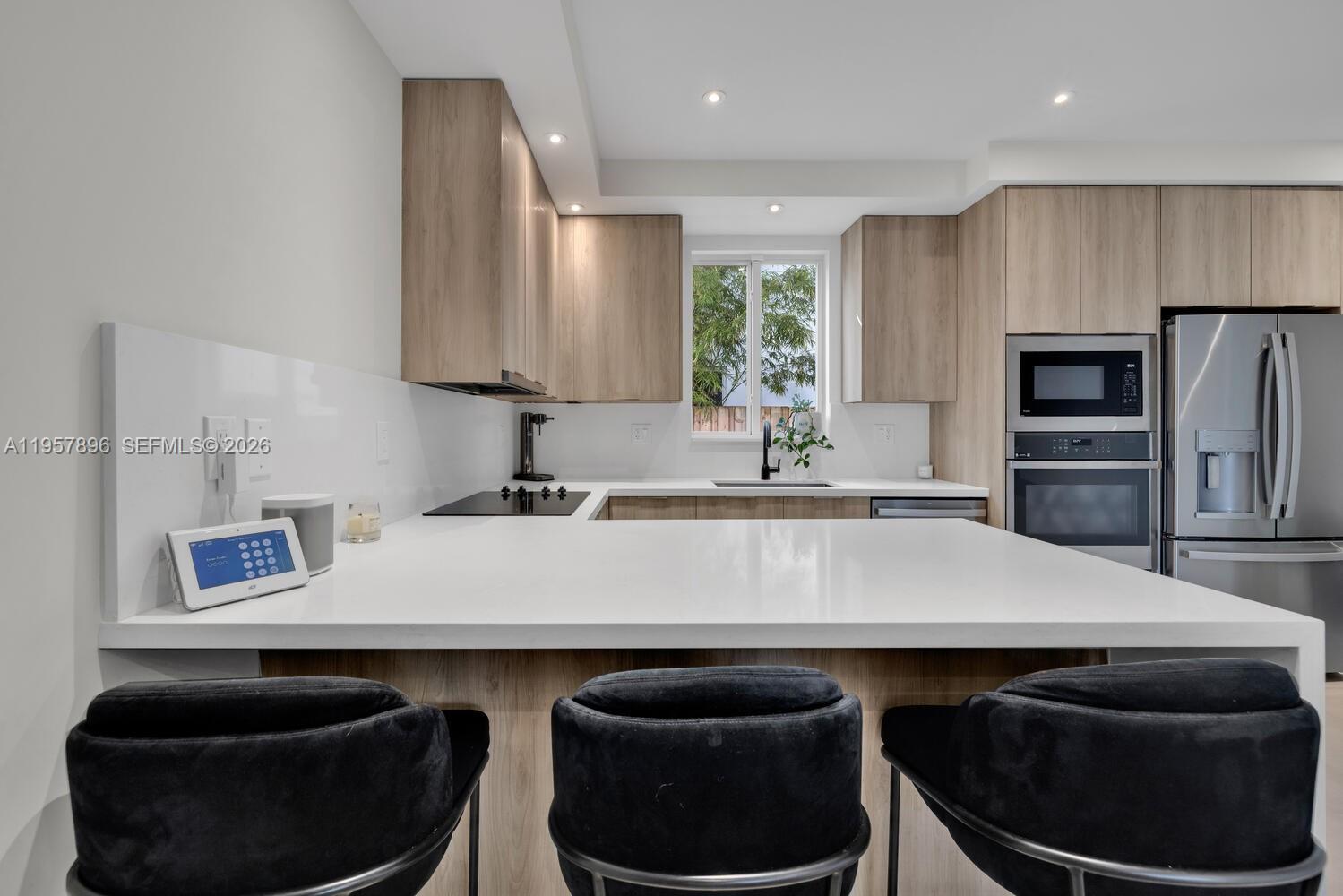 2851 SW 33rd Ct #2851 Miami, FL 33133