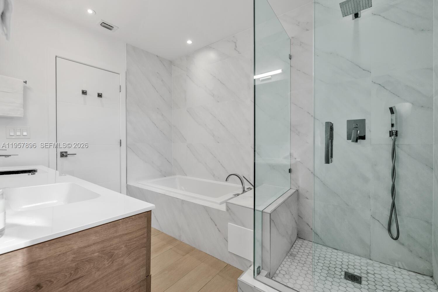 2851 SW 33rd Ct #2851 Miami, FL 33133