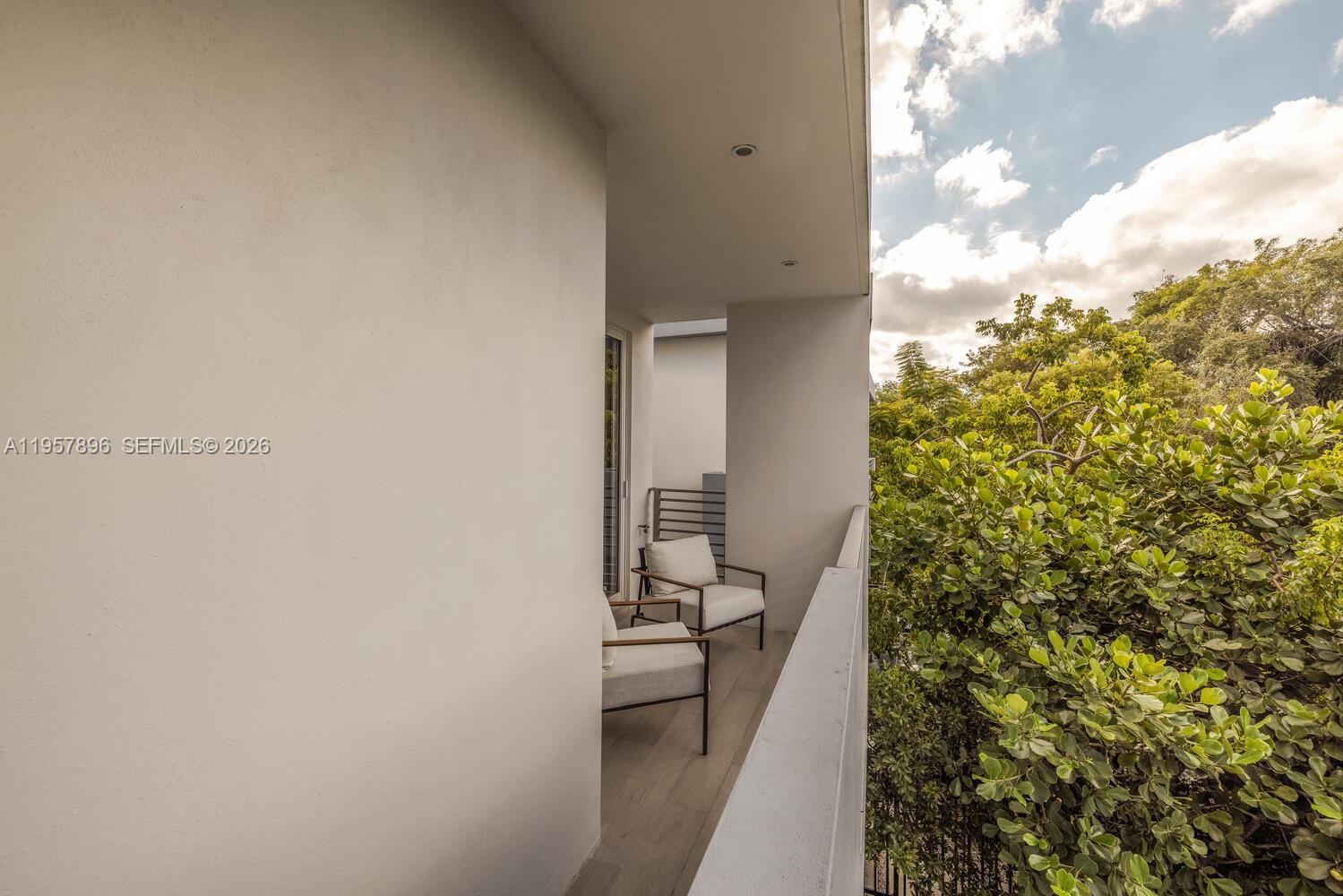 2851 SW 33rd Ct #2851 Miami, FL 33133